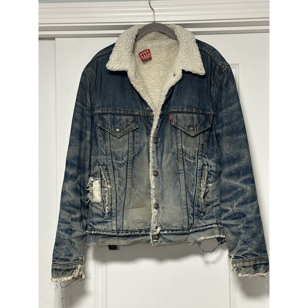 Levi's, Men's Vintage (80's) Sherpa Lined Jean‎ Jacket, Distressed, Size 40R